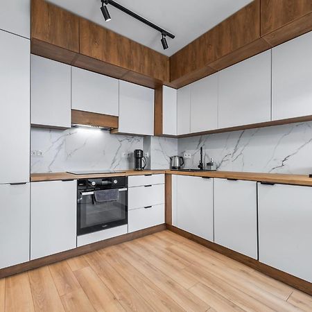Rentplanet - Apartament Miedzynarodowa Warszawa Exteriör bild